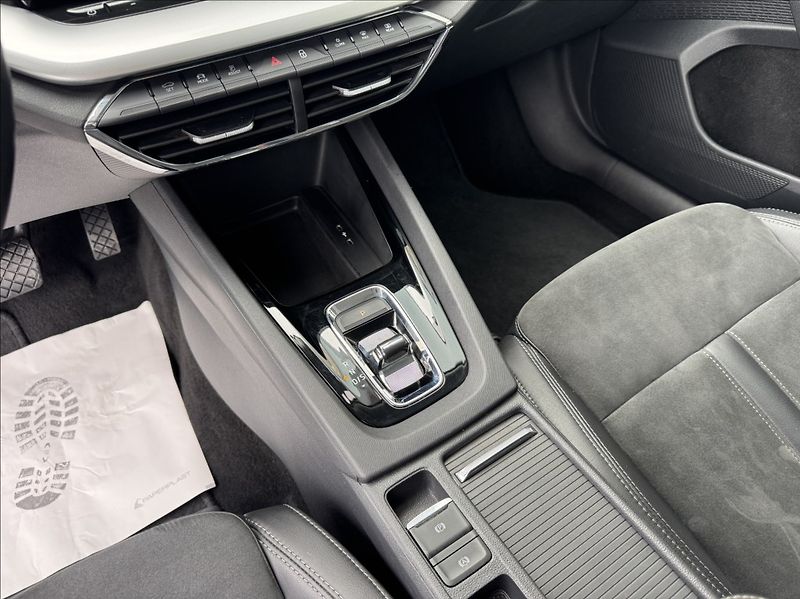 Škoda Octavia 2,0 TDI DSG STYLE+ DPH 1maj ČR - fotka 33 z 50