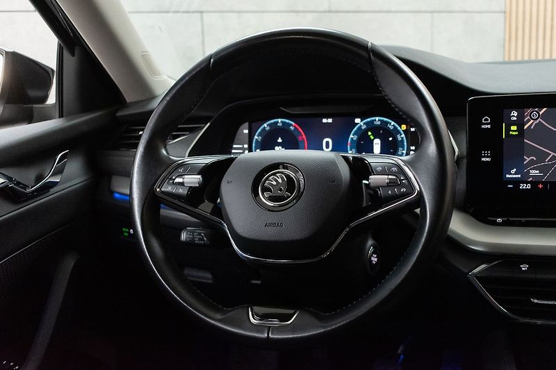 Škoda Octavia 2.0 TDI KAMERA*KESSY*ACC*DPH* - fotka 17 z 39