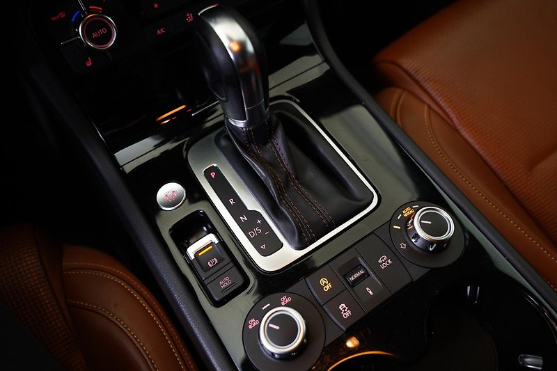 Volkswagen Touareg - fotka 24 z 30