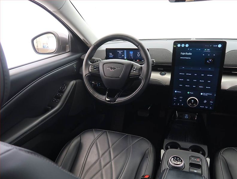 Ford Mustang Mach-E (2021) Extended Range RWD, SoH 94% - fotka 7 z 31