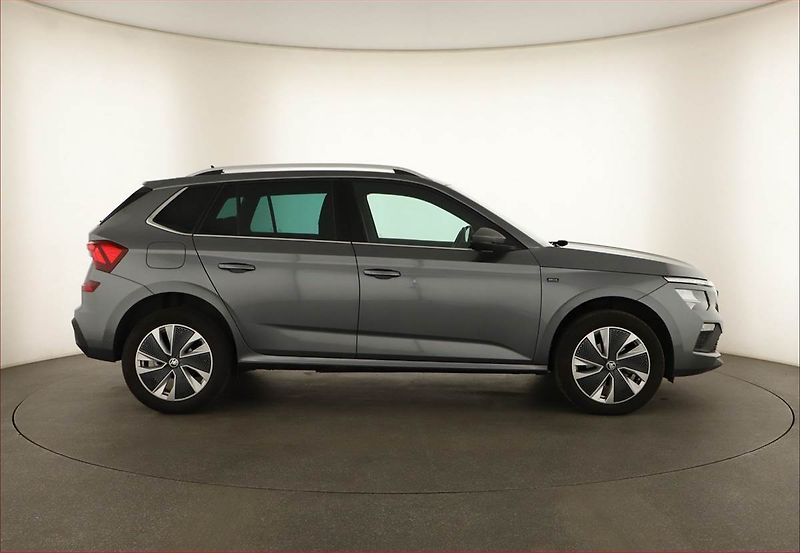 Škoda Kamiq (2025) 1.0 TSI, DRIVE, AUTOMAT - fotka 6 z 16