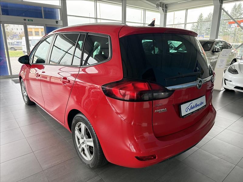 Opel Zafira 2,0   96kW,SERVISKA,2.SADA ALU - fotka 4 z 23
