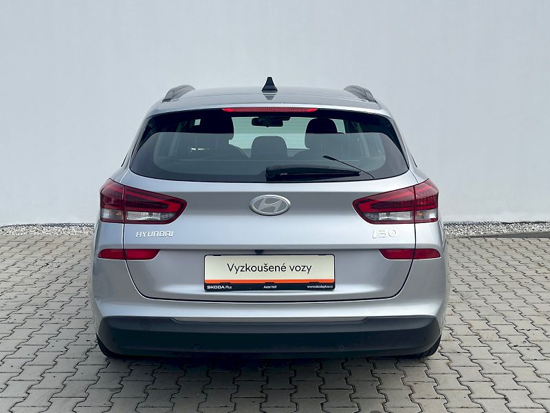 Hyundai i30 (2024) i 30 - fotka 7 z 36