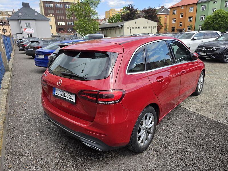Mercedes-Benz Třídy B (2019) 180d  - fotka 3 z 7