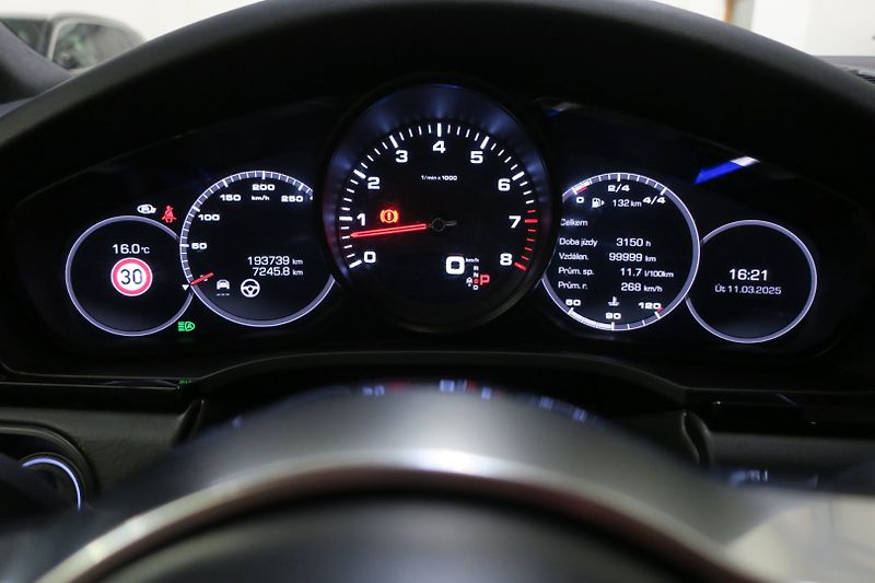 Porsche Cayenne (2019) Coupe 3.0 V6 Tiptronic Vzduch - fotka 20 z 45
