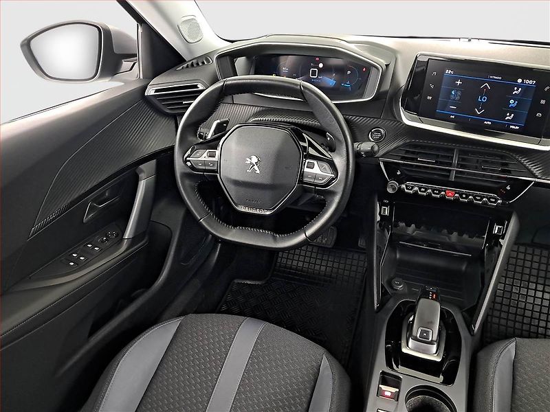Peugeot 2008 (2020) 1.2 PureTech, Automat, ČR - fotka 7 z 18