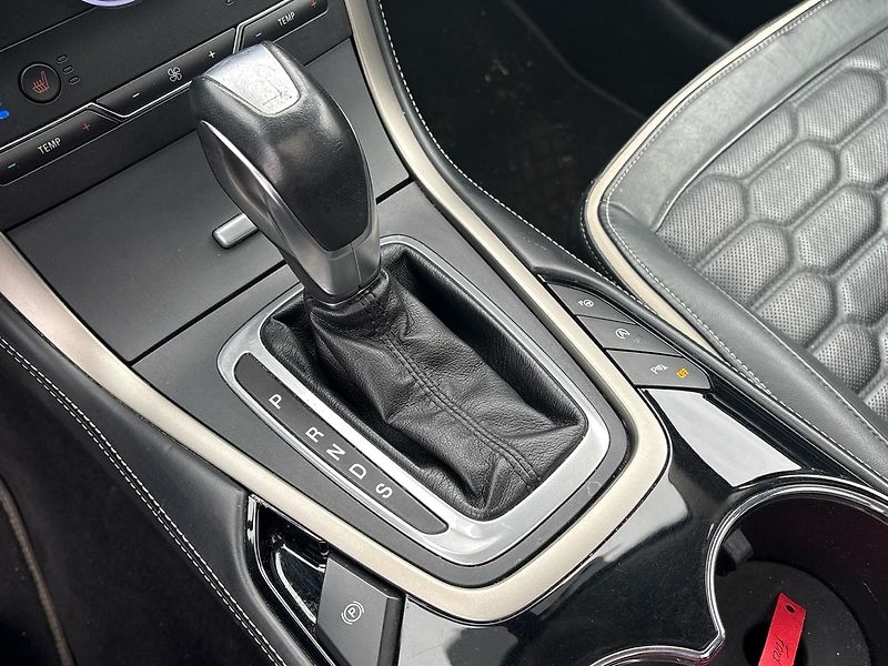Ford S-MAX (2016) Vignale 154kW - fotka 22 z 30