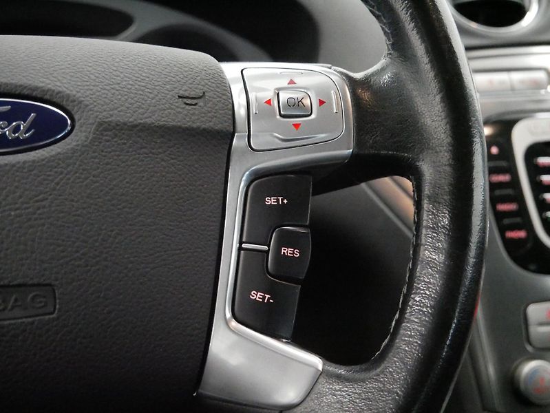 Ford Mondeo - fotka 17 z 25