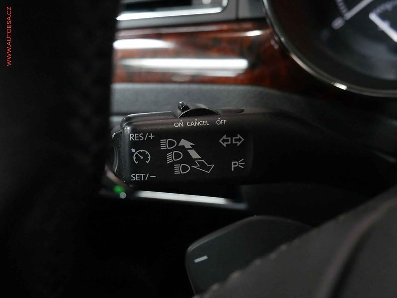 Škoda Superb (2008) 3.6 FSI 4x4, ČR, DSG, výhřev - fotka 14 z 24