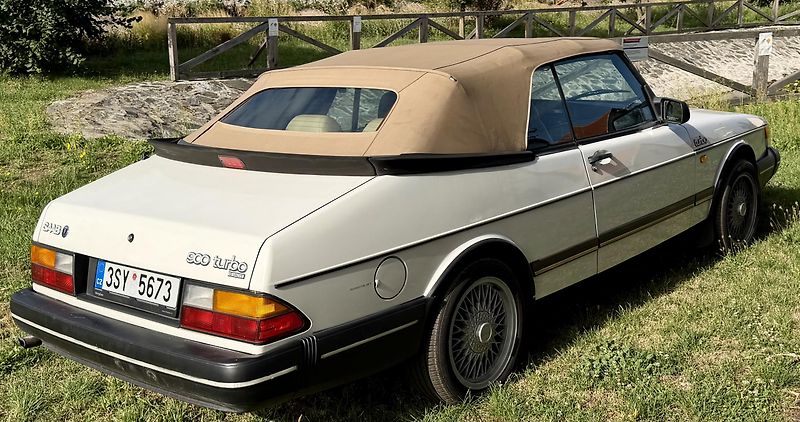 Saab 900 (1989) Turbo kabriolet - fotka 6 z 18