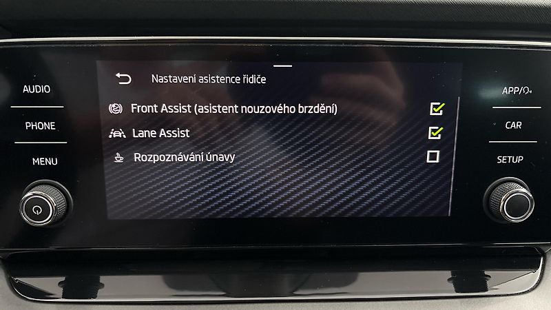 Škoda Octavia 2.0 TDI Ambition - fotka 23 z 25