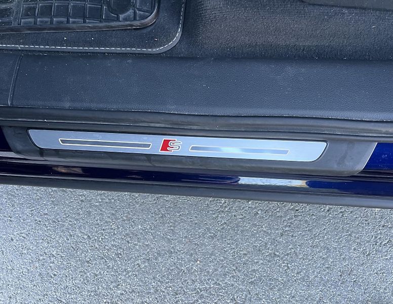 Audi SQ7 (2022) ADVANCED podvozek, 7 míst - fotka 18 z 24