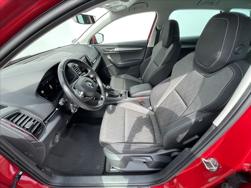 Škoda Karoq 2,0 TDI DSG Style NAVI+ACC - fotka 4 z 23