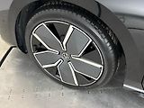 Volkswagen Passat R-Line People DSG - náhled 29