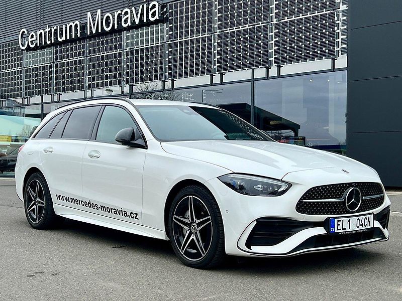 Mercedes-Benz Třídy C (2024) 300 de 4MATIC kombi AMG linie - fotografie inzerátu