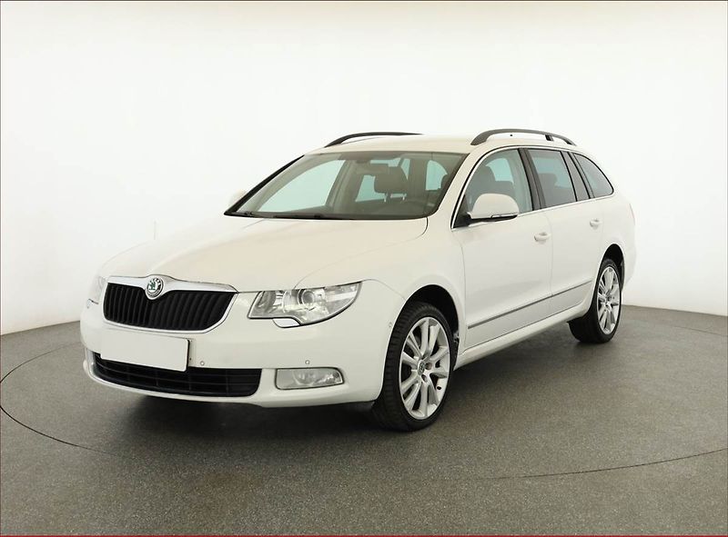 Škoda Superb (2013) 2.0 TDI, 4X4, Automat - fotka 2 z 18