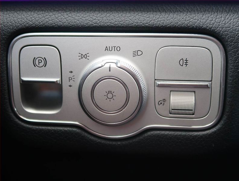 Mercedes-Benz GLE (2021) 350 de - fotka 23 z 26