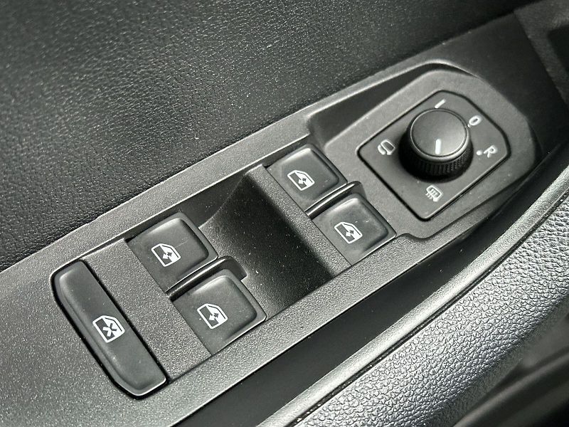 Škoda Karoq (2020) 2.0 TDI Style - fotka 17 z 28