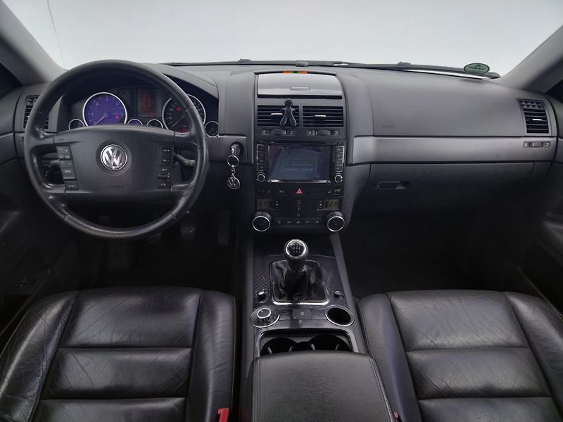 Volkswagen Touareg A 3,0 TDI - fotka 5 z 23