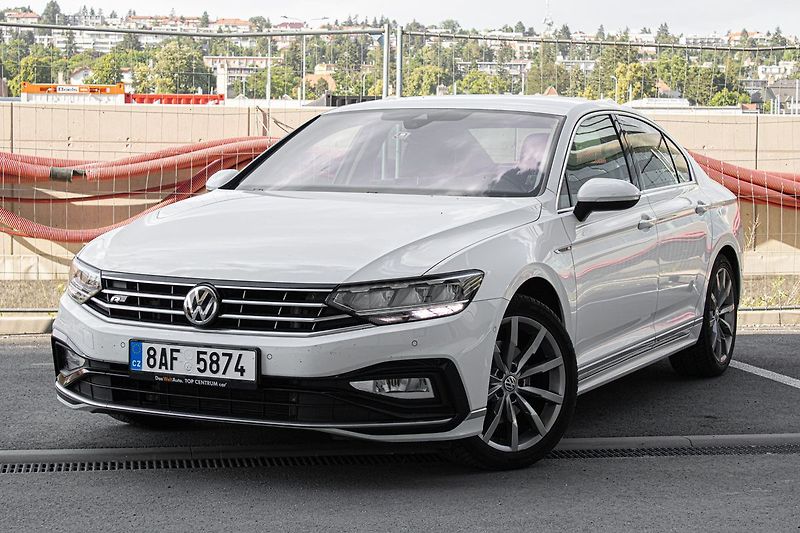 Volkswagen Passat - fotka 1 z 27
