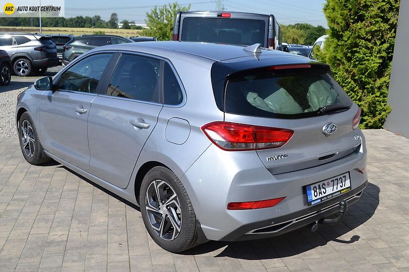 Hyundai i30 1.0T-GDI SMART ALU16 - fotka 3 z 49