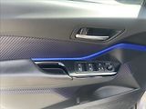 Toyota C-HR 1,8 i 73kw Hybrid e-CVT - náhled 23