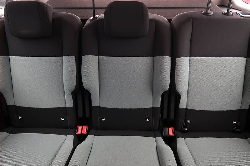 Citroën Berlingo (2019) Feel 1.5 BlueHDi, 5Míst, ČR - fotka 10 z 17