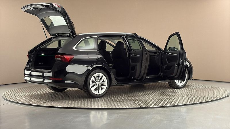 Škoda Octavia 2.0 TDI DSG 4x4 Style Combi - fotka 6 z 25