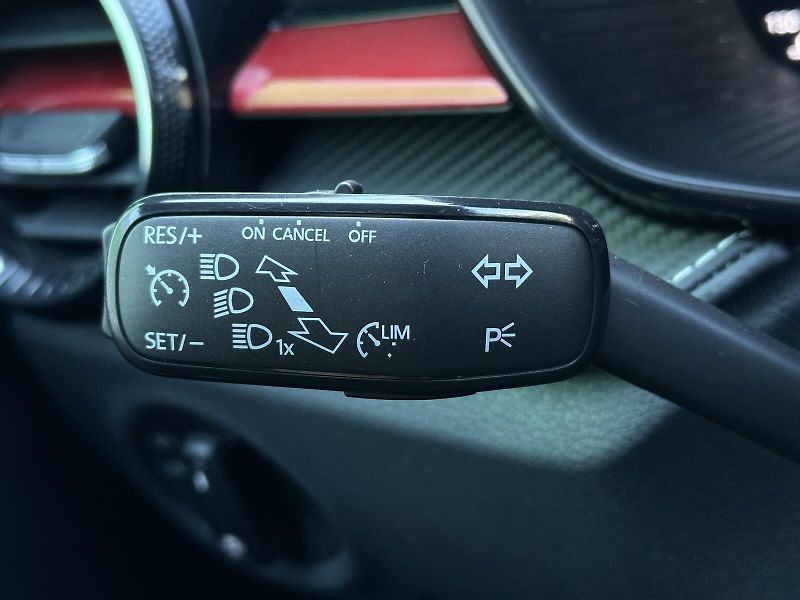Škoda Fabia 1.0TSi Monte Carlo 116PS Bi-LE - fotka 17 z 42