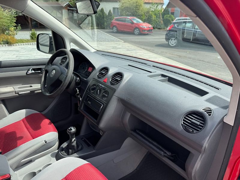 Volkswagen Caddy (2007) Life Family 1.4i 59kW - fotka 22 z 27