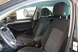 Volkswagen Passat (2022) 2.0TDI DSG Display Nez.Topení - náhled 16
