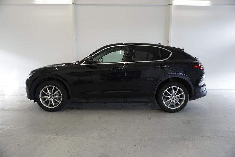 Alfa Romeo Stelvio (2018) STELVIO 2.2D Q4 AUTOMAT - fotka 8 z 35