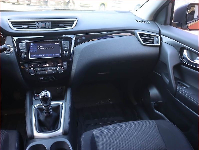 Nissan Qashqai (2016) 1.2 DIG-T, Serv.kniha, Navi - fotka 8 z 18