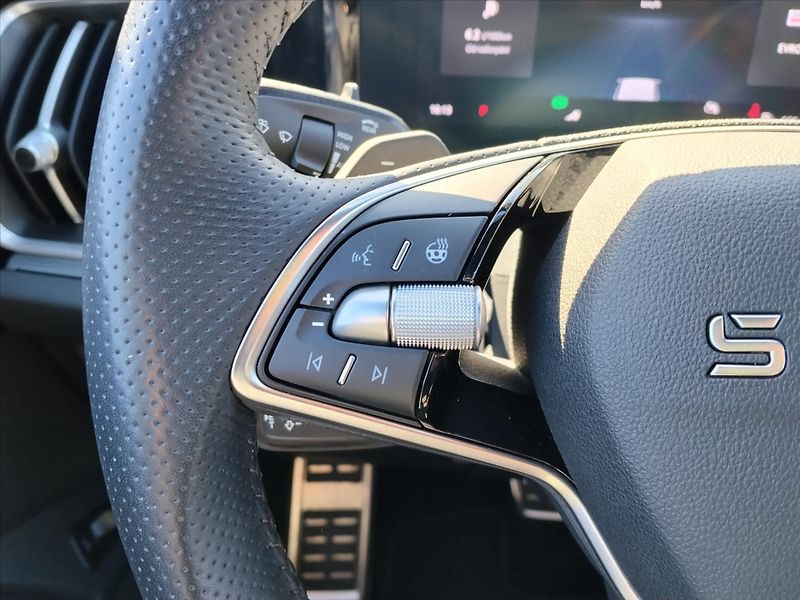 Škoda Kodiaq 2,0   Sportline 4x4 142kW DSG - fotka 8 z 35