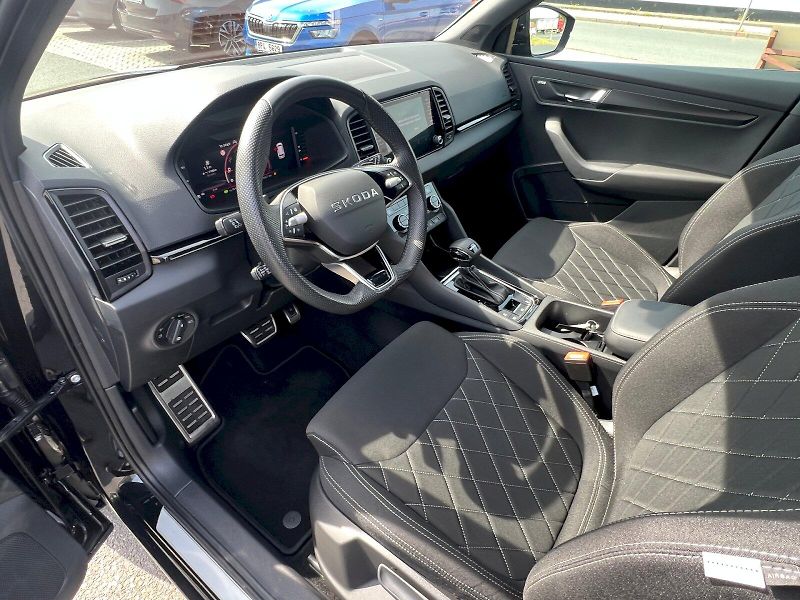 Škoda Karoq (2025) Sportline 1.5TSi 110kW 7°autom - fotka 11 z 32