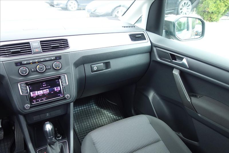Volkswagen Caddy 1,4 TSi + CNG,DSG,MAXI BEACH. - fotka 23 z 37
