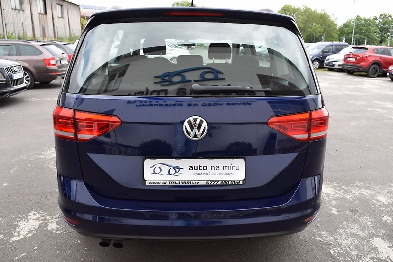 Volkswagen Touran (2018) 1.4TSI 110kw CLBMT 7MÍST NAVI - fotka 8 z 49