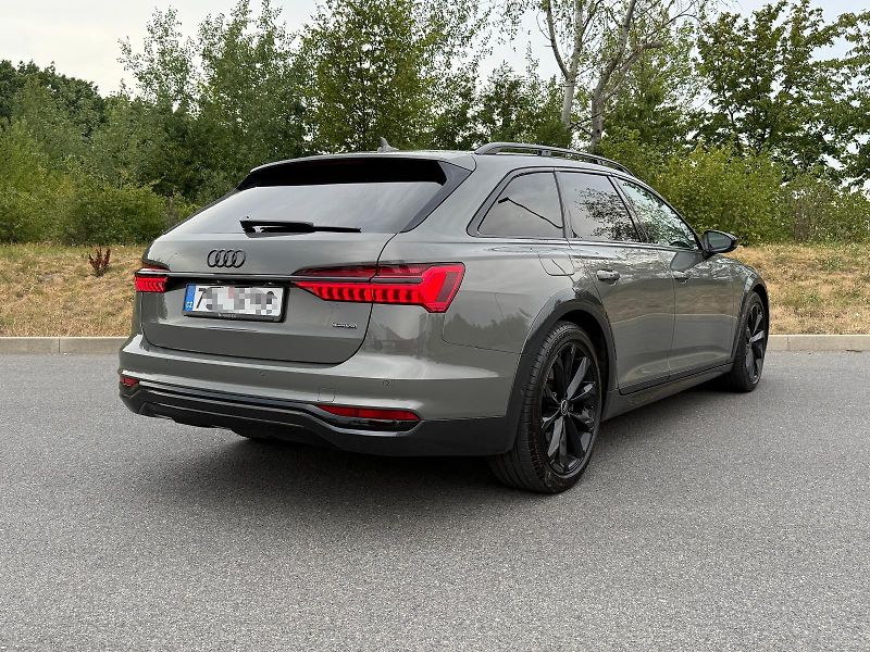 Audi A6 Allroad (2025) 50 TDI - fotka 3 z 37