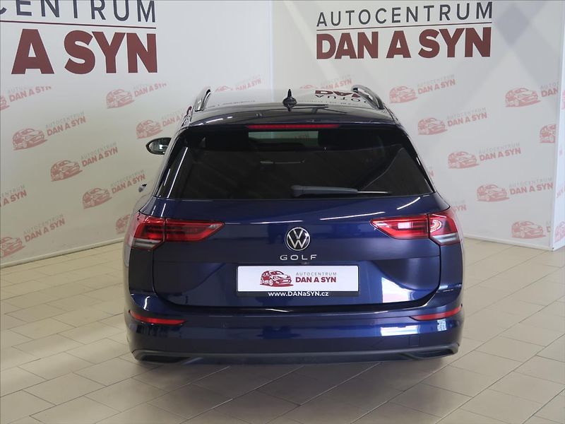 Volkswagen Golf 1,5 TSI Life 1.majitel CZ - fotka 5 z 40