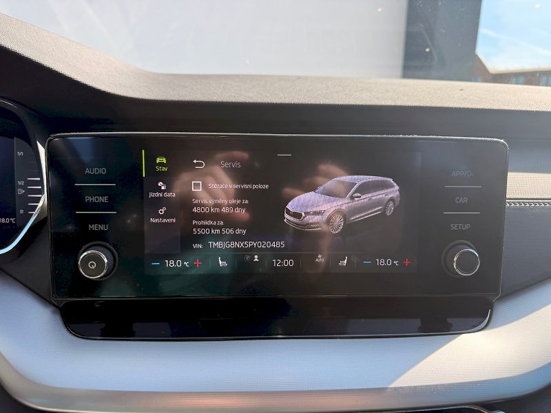 Škoda Octavia (2022) COM AMB TD 85/2.0 M6F - fotka 21 z 23