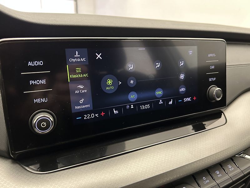 Škoda Octavia 1.5 TSI Ambition - fotka 16 z 26