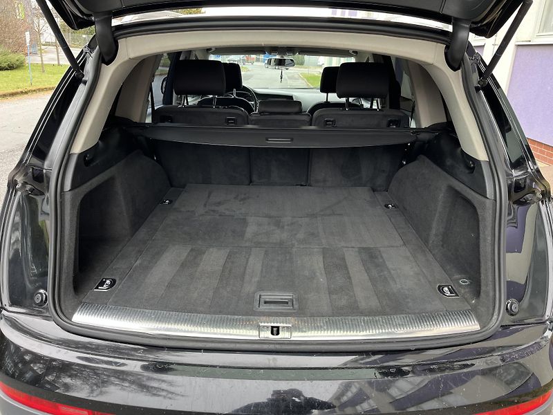 Audi Q7 3,0 TDI V6 Quattro - fotka 18 z 34