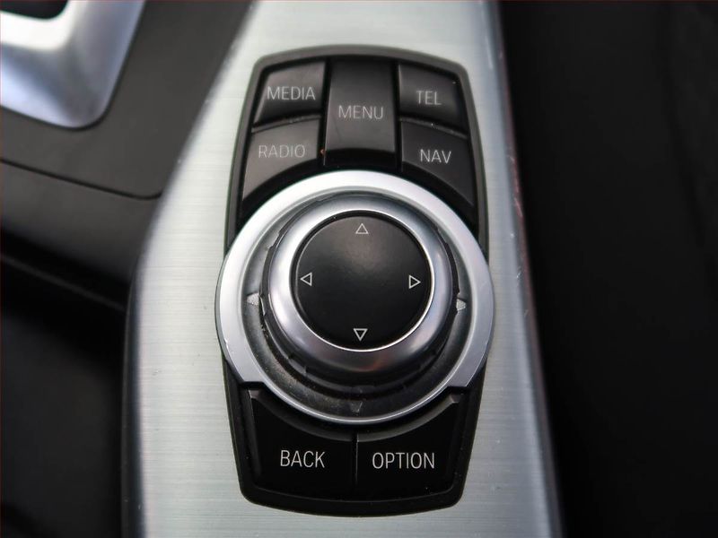BMW Řada 2 (2017) 218d, Automat, Serv.kniha - fotka 19 z 21