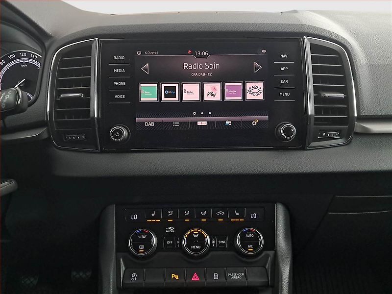 Škoda Karoq (2019) Ambition 2.0 TDI, Navi - fotka 12 z 19