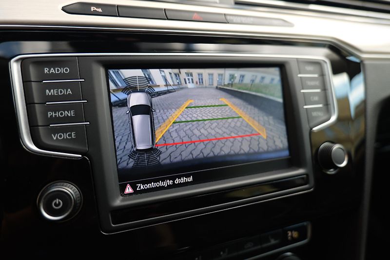 Volkswagen Passat - fotka 28 z 35