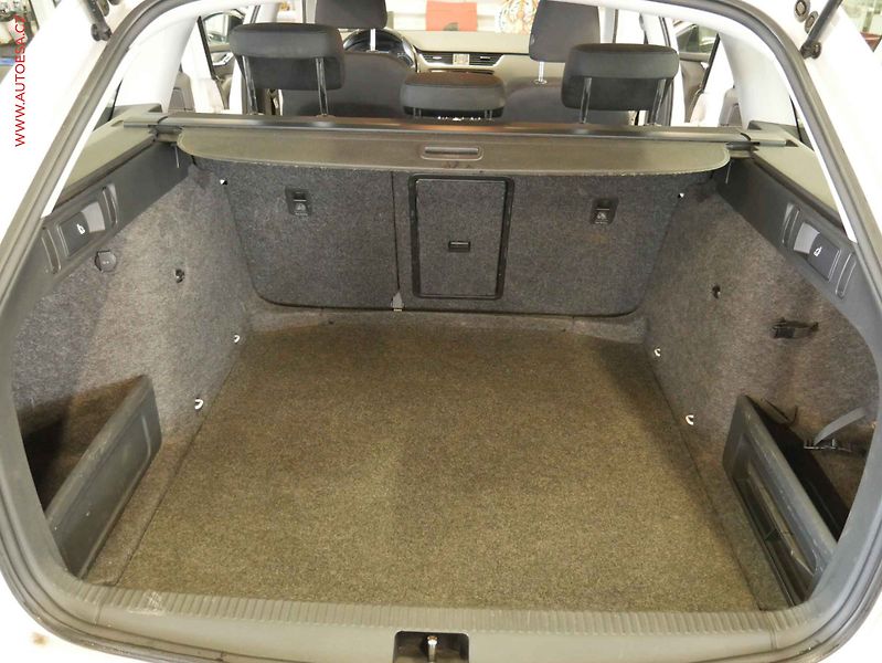Škoda Octavia (2015) 2.0 TDi 4x4, ČR, DSG, bixen - fotka 7 z 20