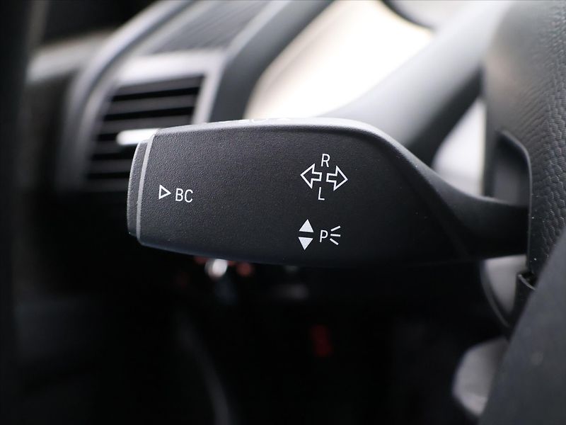 BMW i3 94Ah 75kW Kamera - fotka 17 z 32