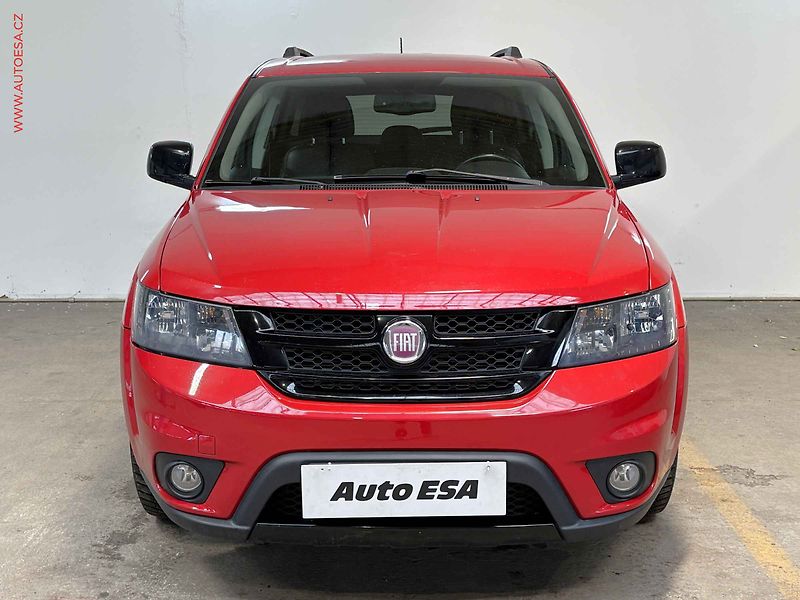Fiat Freemont (2014) 2.0JTD 4x4, 7míst, AT, navi - fotka 2 z 16