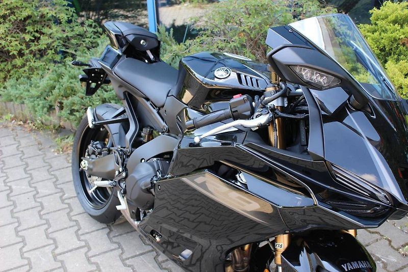 Yamaha (2026) YZF-R9 2026 SKLADEM - fotka 2 z 10
