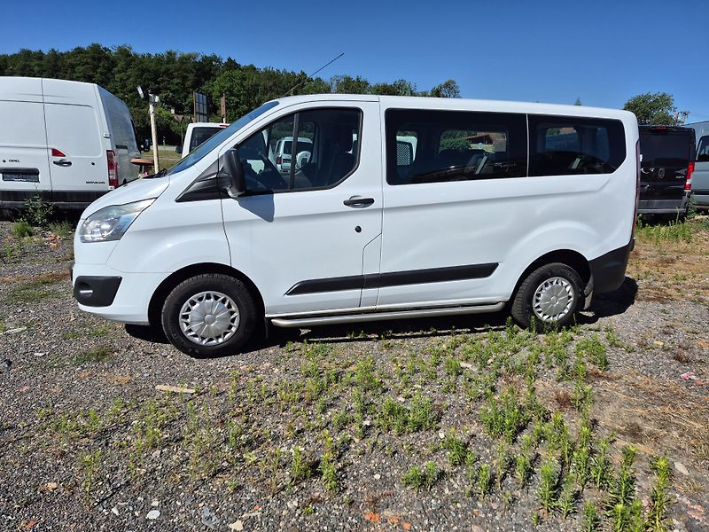Ford Transit Custom (2014) 2.2 Tdci 9 míst DPH  - fotka 6 z 22